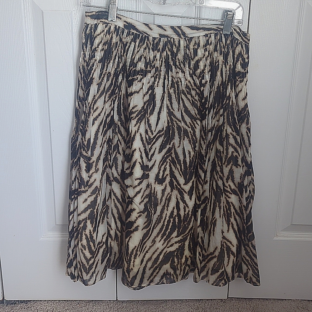 Talbots Animal Print 100% Cotton Fit & Flare Pleated Fully Lined Skirt Sz 8